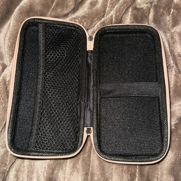 Pink accessories case - Picture 2 of 3